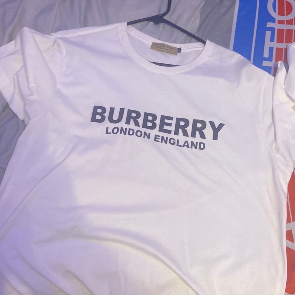 Burberry size L